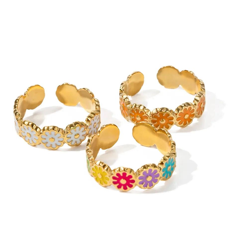 ENAMEL DAISY RING