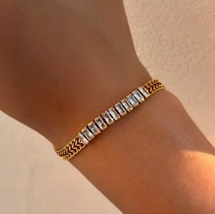 DUAL-CHAIN BAGUETTE BRACELET