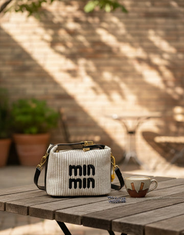 MIN MIN WOVEN HAND BAG