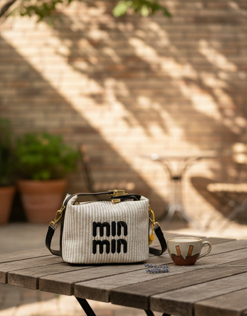 MIN MIN WOVEN HAND BAG