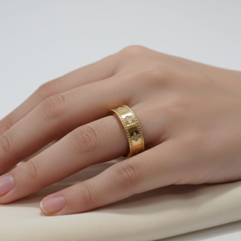 THE HERITAGE PAVE RING