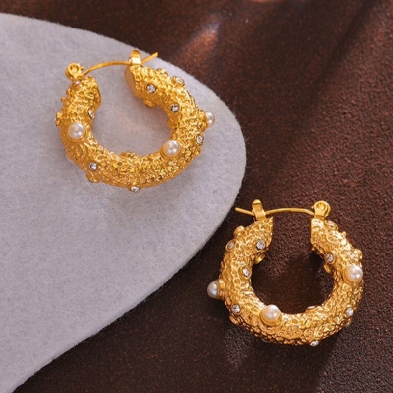 GLIDED TEXTURED HOOPS
