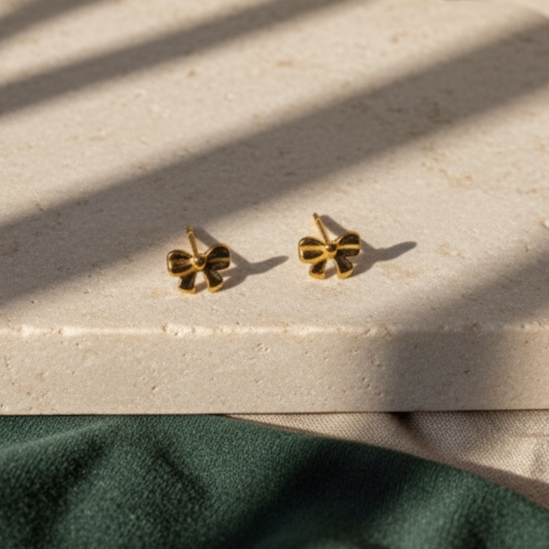 THE DAINTY BOW STUDS