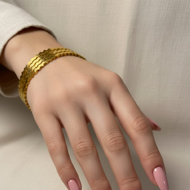 THE GOLD CREST BRACELET
