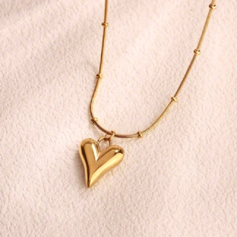 GOLDEN HEART SERENITY NECKLACE