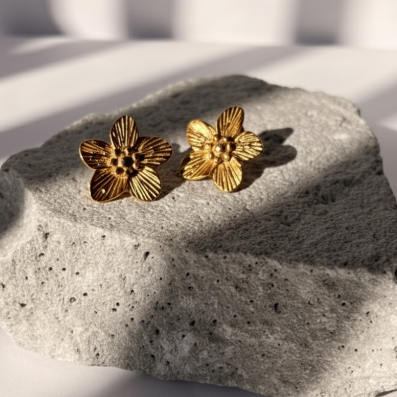 GOLDEN BLOOM STUDS