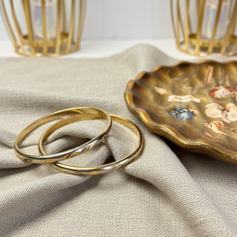 SLEEK STACKABLE GOLD BANGLE SET