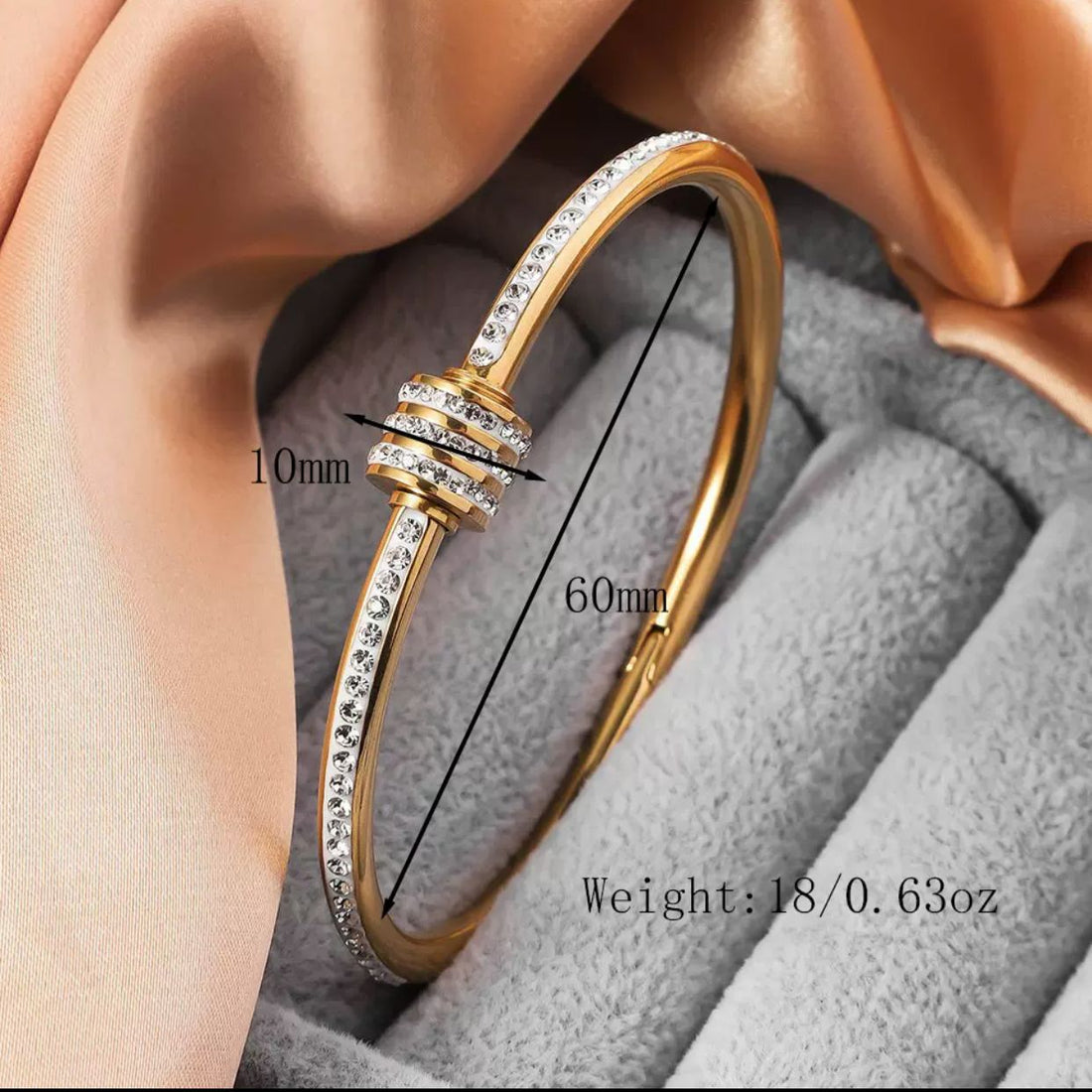 CRYSTAL GOLD BARREL BRACELET